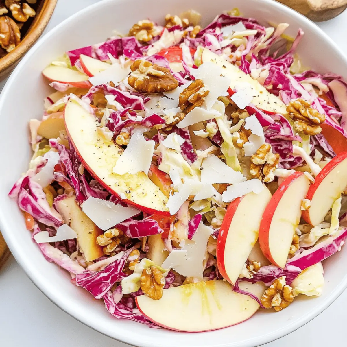 Cabbage Apple Salad z5i8qe