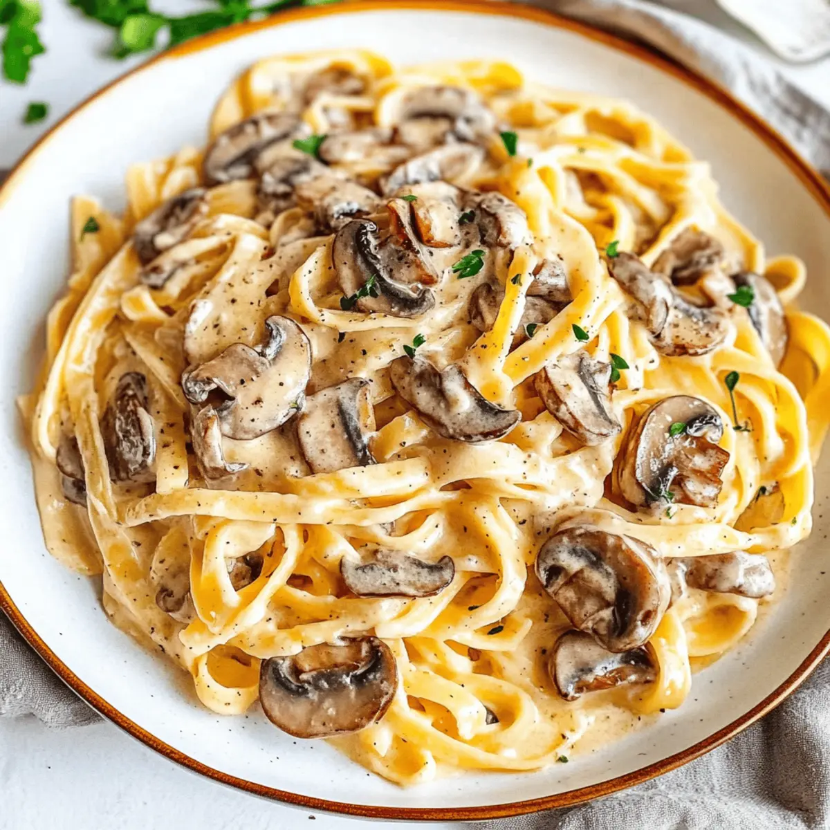 Date Night Mushroom Fettuccine Alfredo: Light & Creamy Delight 2 Date Night Mushroom Fettuccine Alfredo lttyee